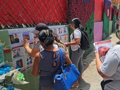 Familiares de desaparecidos en Guerrero salen a buscar a sus seres queridos en Semana Santa