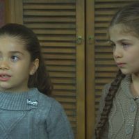 Así está hoy la actriz que interpretó a Tügce, la malvada niña que le hacía la vida imposible a "Elif"