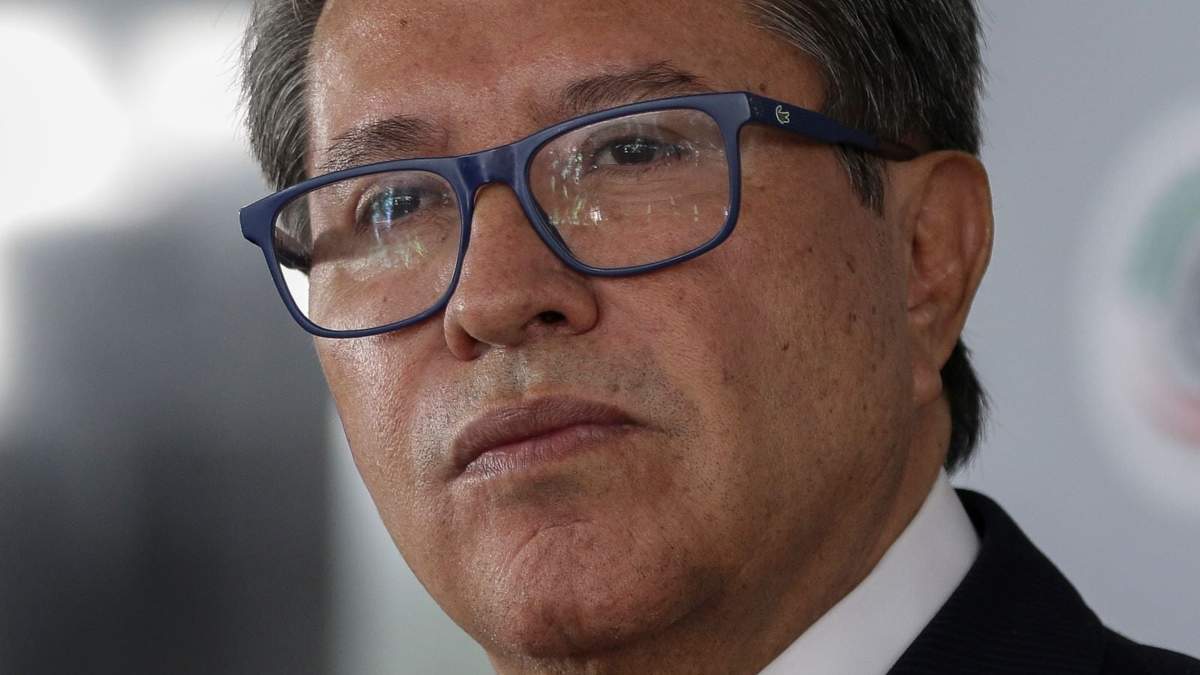 El coordinador de los senadores morenistas