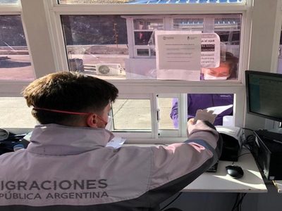 Ciberataque a Migraciones: hackearon la base de datos y publicaron información privada