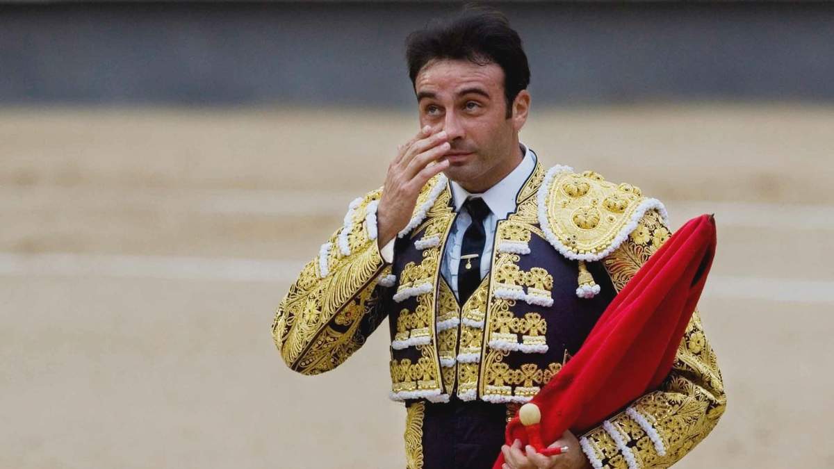 Enrique Ponce. Fuente: (Twitter)