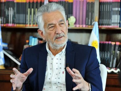 ¡Durísimo! Rodríguez Saá anunció que echarán a los empleados públicos que rompan la cuarentena