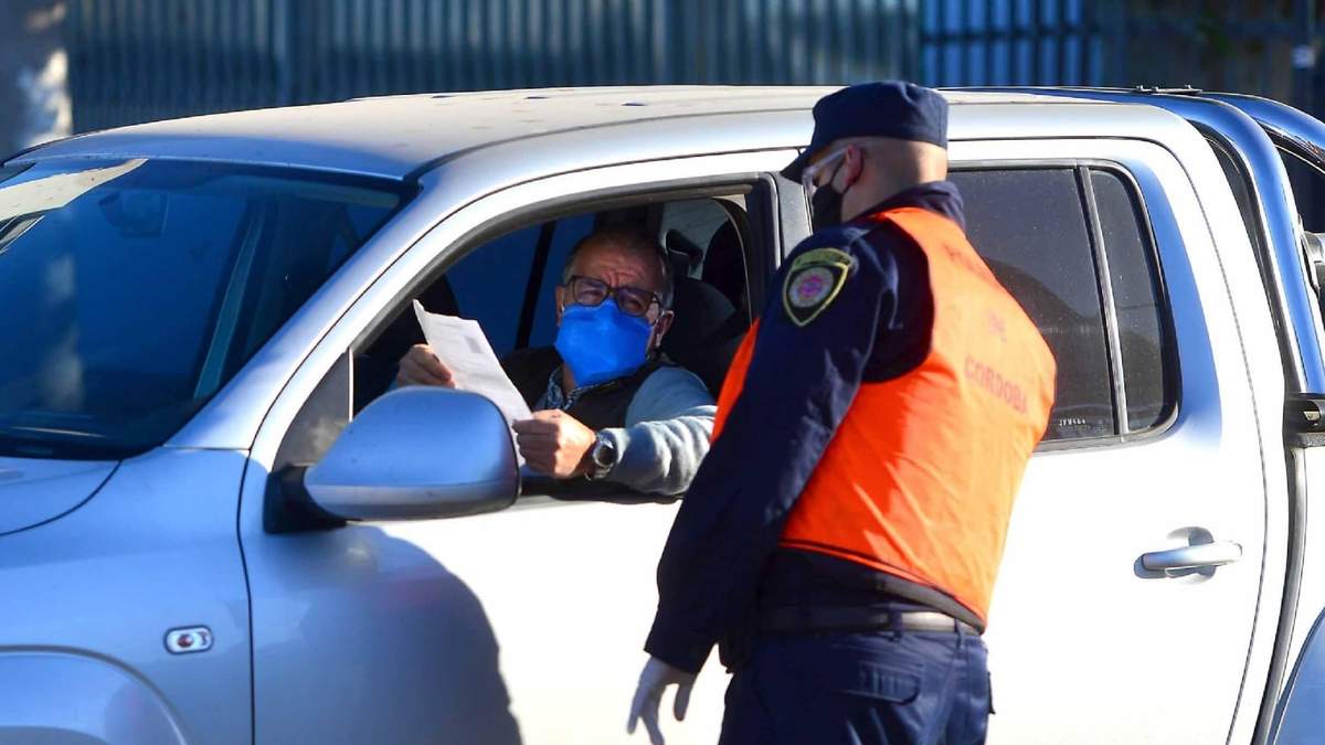 Control policial provincial. Fuente: (Twitter)