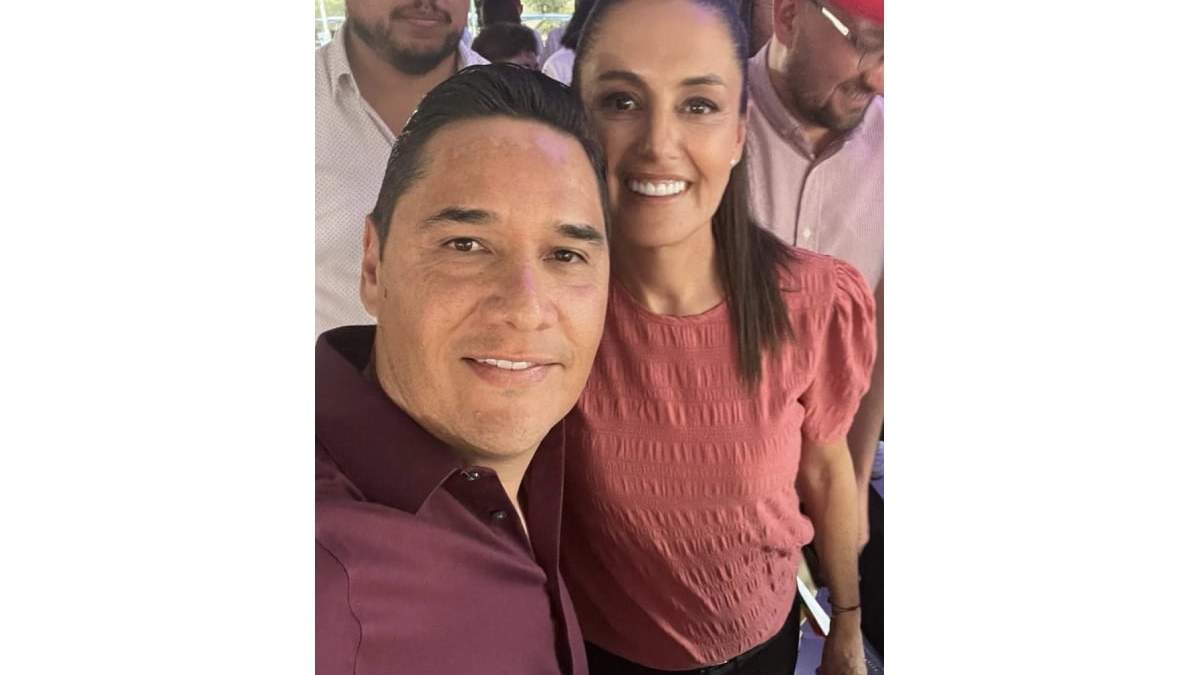 Moisés Muñoz junto a Sheinbaum