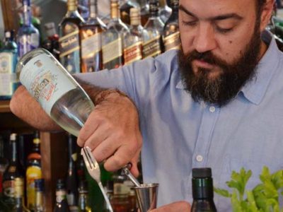 El bartender argentino Renato 'Tato' Giovannoni fue elegido el mejor del mundo