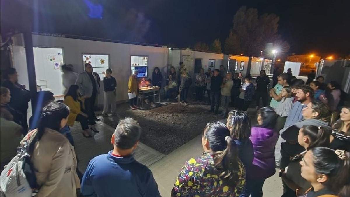 Los funcionarios se comprometieron a agilizar la instalación de los trailers. Fuente: (Gobierno de Neuquén)