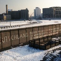 El Muro de Berlín sigue en pie