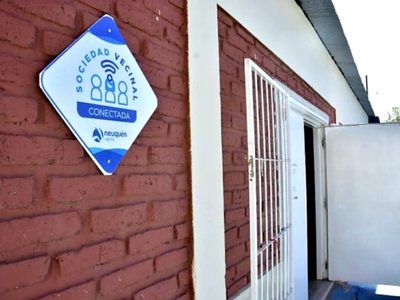 Vecinalistas y autoridades provinciales abordaron problemáticas de los barrios en Neuquén