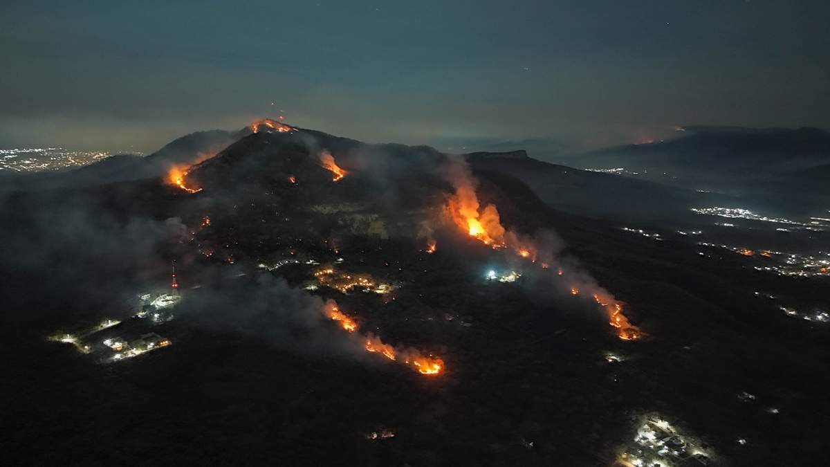 26 de marzo. Sorprende incendio en el Mactumatza, uno de los principales pulmones de la capital chiapaneca