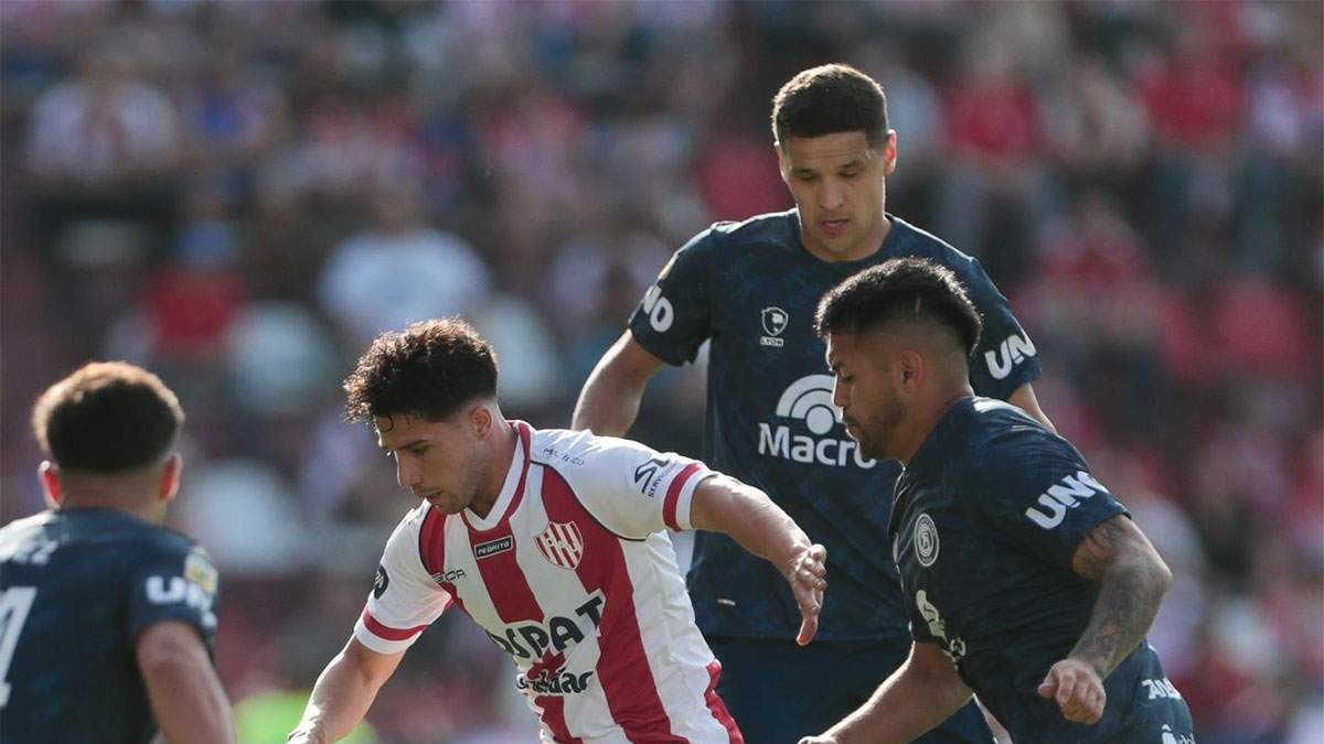 Buen punto logró la Lepra en Santa Fe ante Unión.
