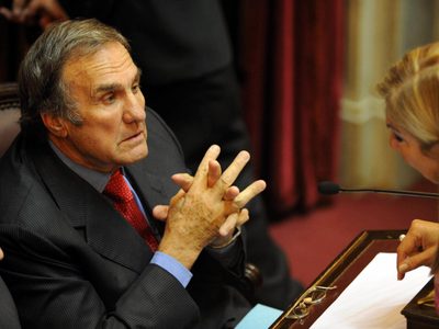 Dirigentes de todo el espectro político despidieron al senador Carlos Alberto Reutemann