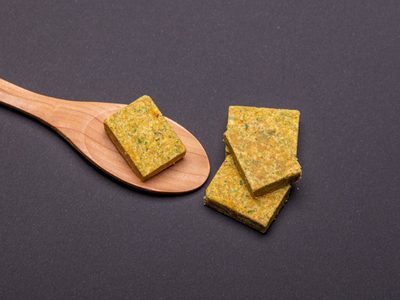 La receta que hacés una vez y guardás en freezer: te dura meses y te ayuda a darle sabor a todas tus comidas