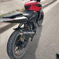 Tres detenidos y dos motos recuperadas en distintos operativos