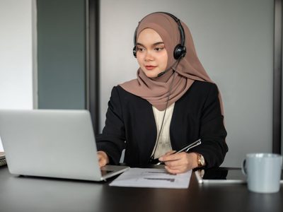 La Suprema Corte ordena expedir pasaportes a mujeres que porten hiyab