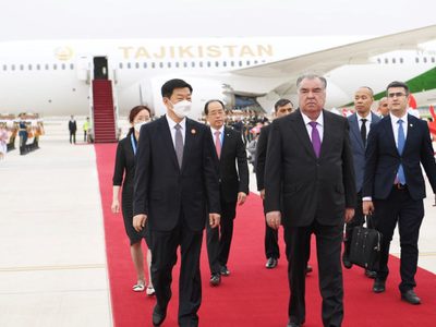 Presidente de Tayikistán estrena con viaje a China el avión que compró al gobierno de AMLO (Video)