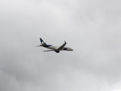 Tribunal revoca suspensiones contra el rediseño del espacio aéreo en el Valle de México