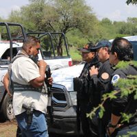 Tras marcha, localizan con vida a desaparecidos de Pátzcuaro