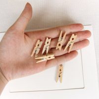 Reciclá esos broches de ropa que ya no usás y creá un tesoro útil para la cocina (sin gastar un peso)