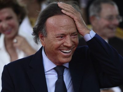 En su cumpleaños número 77, Julio Iglesias habló sobre los rumores de cómo está su salud