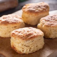 Pan proteico con atún en airfryer: la receta con 5 ingredientes que me salvan las cenas fit