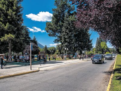 El Comité de Emergencia de El Bolsón prohibió las salidas de esparcimiento