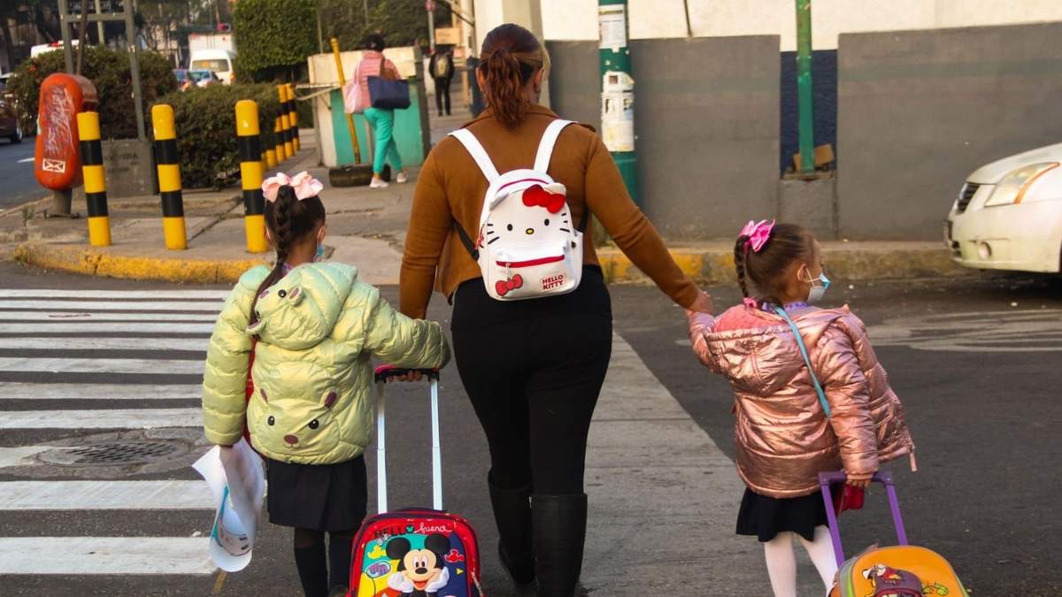 ?Más de 252 mil escuelas suspenderán actividades