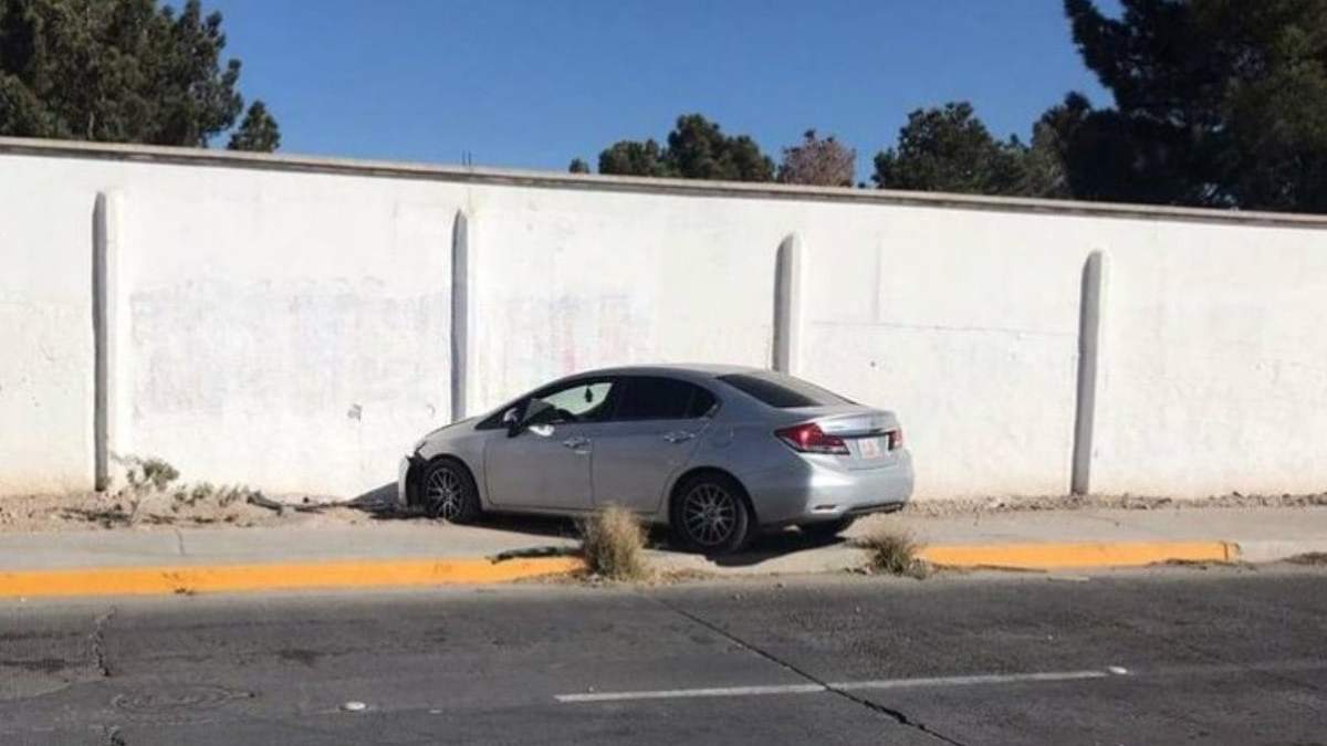 Auto del abogado Miguel Ángel Almanza