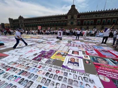 AMLO “se va sin resolver, sin atender y sin escucharnos”, reclaman en marcha por los desaparecidos