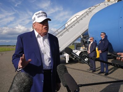 Trump confirma que retrasa hasta el 9 de julio los aranceles del 50% a la UE