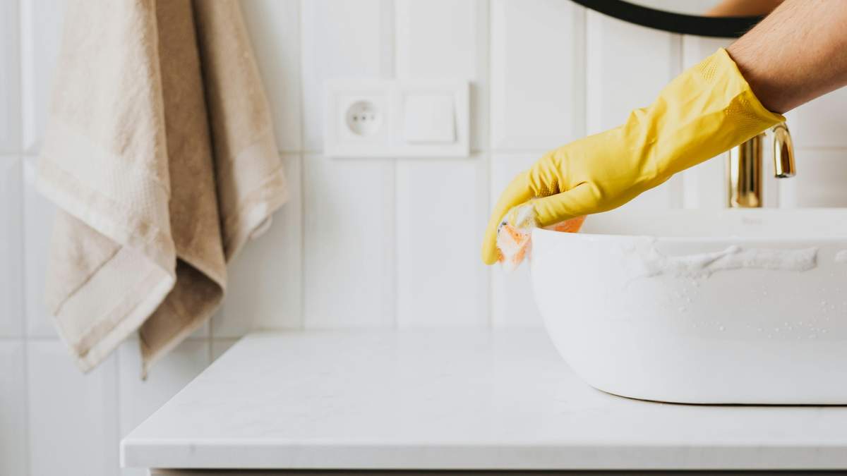 Mantené tu baño libre de malos olores con la magia del bicarbonato