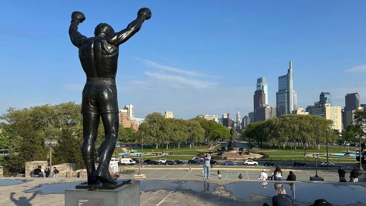 La estatua de Rocky afuera del Museo de Arte de Filadelfia
