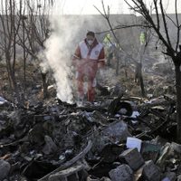 Tragedia aérea en Irán: se estrelló un avión ucraniano con más de 170 pasajeros sin dejar sobrevivientes
