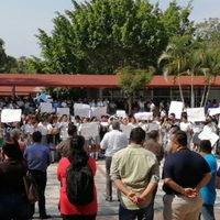 Por presunto hostigamiento sexual, suspenden a maestro de secundaria en Colima