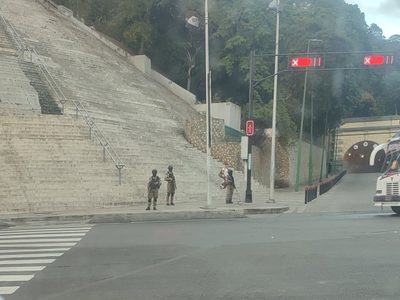 El gobierno de Venezuela militariza Caracas a una semana de la toma de posesión
