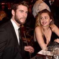 ¡¿Qué?! Liam Hemsworth tuvo que someterse a esto para superar a Miley Cyrus