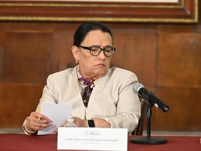 “¿Y yo por qué?”, responde Rosa Icela Rodríguez sobre el paradero de Rocha Moya (Video)