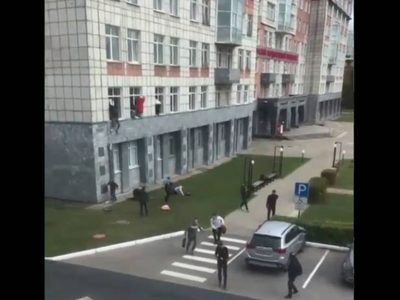 Mueren seis personas en un ataque en una universidad de Rusia (Videos)
