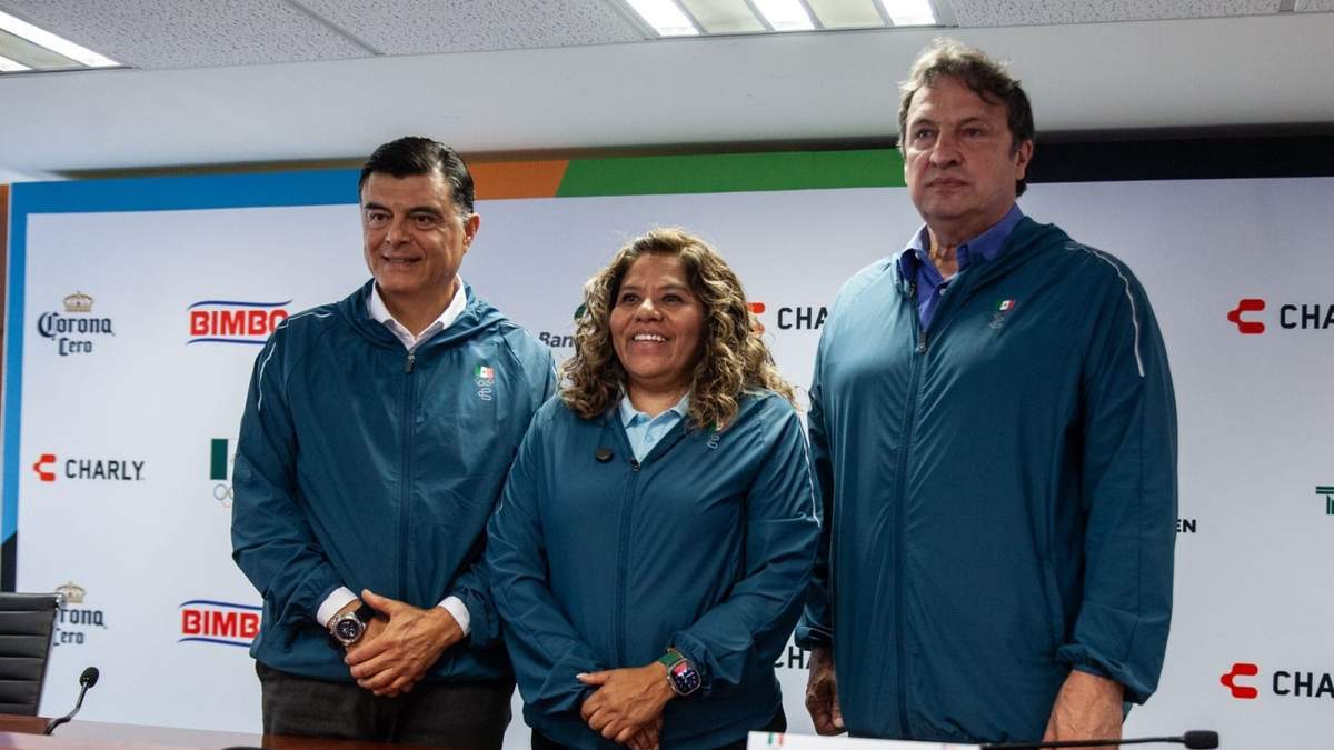 Carlos Mercenario Carbajal, María José Alcalá y Mario García de la Torre durante la conferencia sobre la participación de México en los II Juegos Panamericanos Junior Asunción 2025