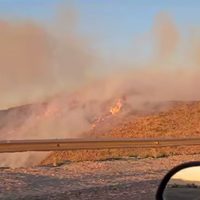 Cerraron un tramo de la ruta 40 por un incendio descontrolado