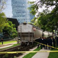 Un tren se descarrila a la altura de plaza Carso; no hay heridos