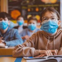 Alarma por un brote de casos de coronavirus en un colegio de Neuquén Capital
