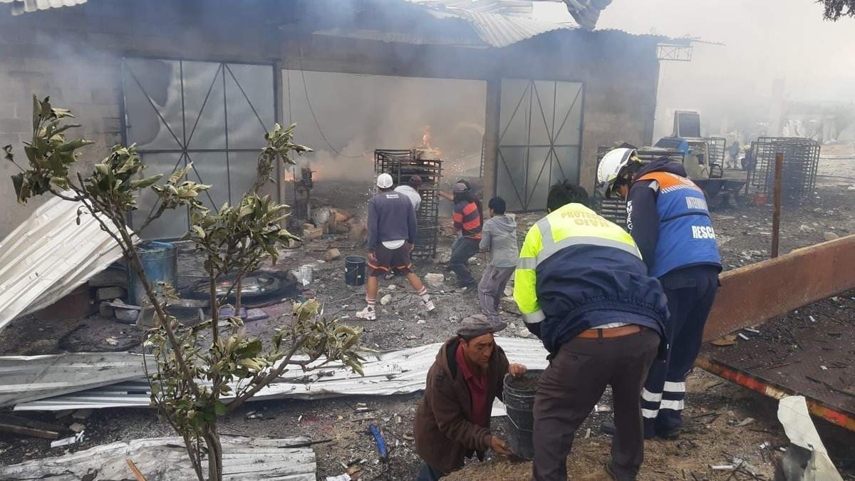 La bodega que contenía la pirotecnia