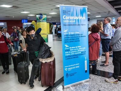 ¡Buenas y malas! Baja el número de casos importados de coronavirus, pero suben los autóctonos
