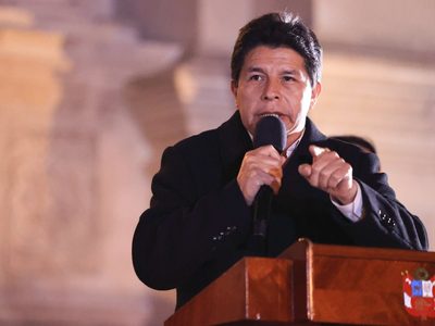 Juez ordena que Pedro Castillo continúe detenido