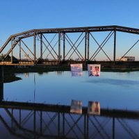 Aparecen mantas en puentes de Culiacán donde aseguran que no hay guerra en Sinaloa