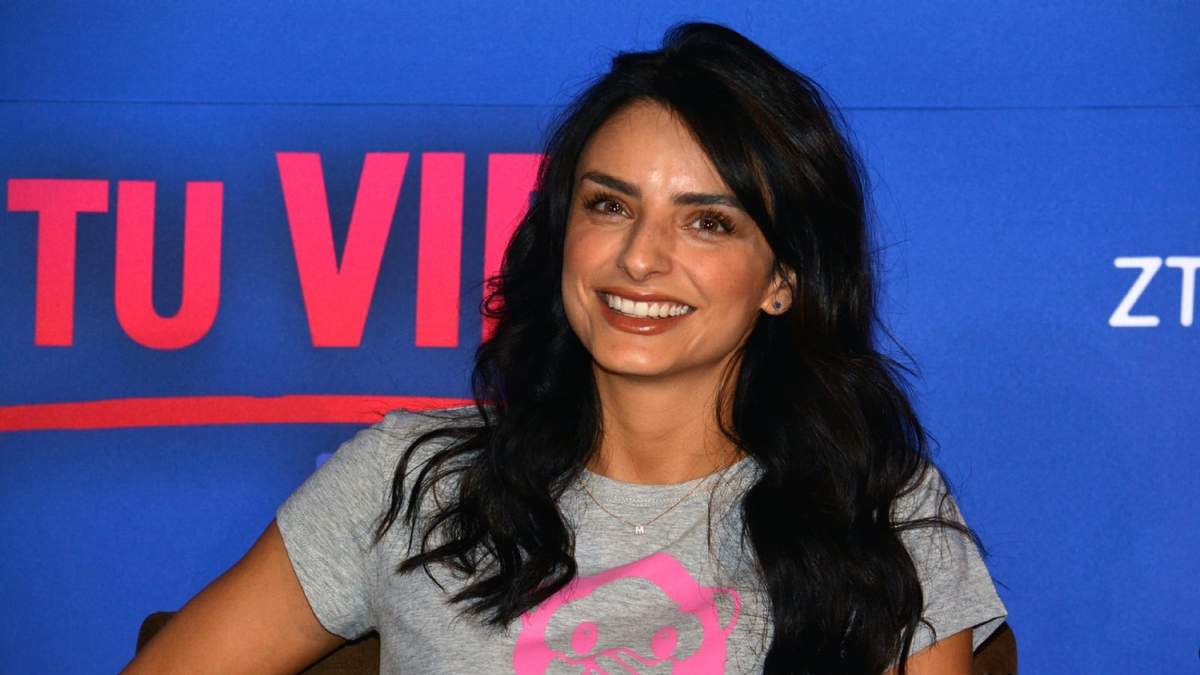 Aislinn Derbez. Fuente: (Twitter)