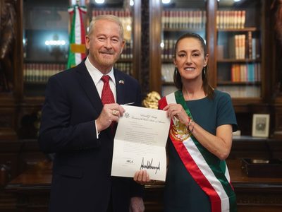 Embajador de EU en México respalda dichos de su "amigo" Marco Rubio