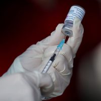 Ecuador presenta su "mega programa" de vacunación contra el coronavirus