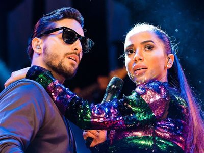 ¡Más pegaditos y…! Maluma y Anitta hacen el “trencito" y lo mueven sin parar, sus fans quedan en sho