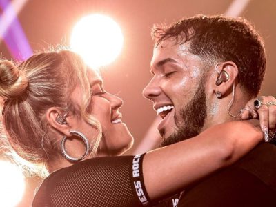 ¿Se olvidaron de la cámara? Karol G y Anuel AA son atrapados en el mar haciendo lo impensado ¡Wow!